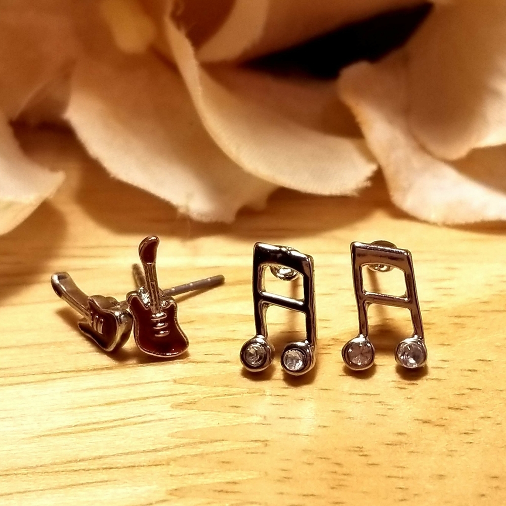 Music guitar earrings bundle - Picture 8 of 10